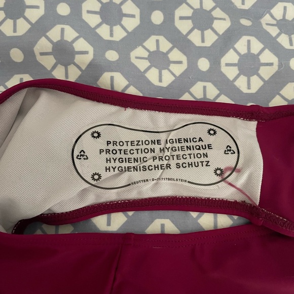 Hey shape one piece women’s bathing suit - Picture 5 of 7